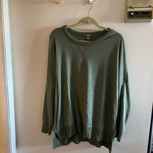 Aerie Soft Green Long Sleeve Sweater Medium